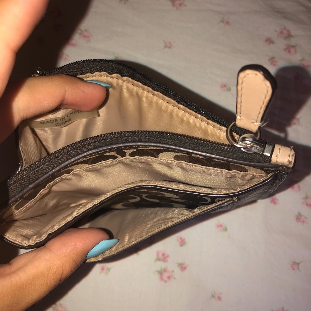 Coach Wallet - Picture 4 of 4